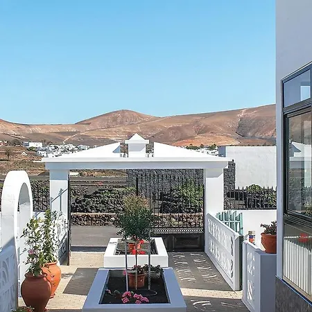 Temi Vila Yaiza (Lanzarote)